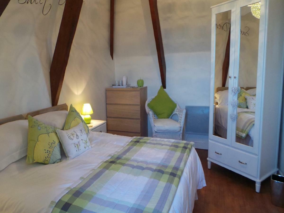 Le Montaigne Bed & Breakfast Saint-Alvere ภายนอก รูปภาพ