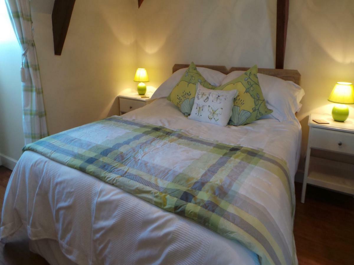 Le Montaigne Bed & Breakfast Saint-Alvere ภายนอก รูปภาพ