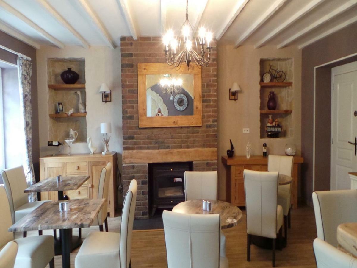 Le Montaigne Bed & Breakfast Saint-Alvere ภายนอก รูปภาพ