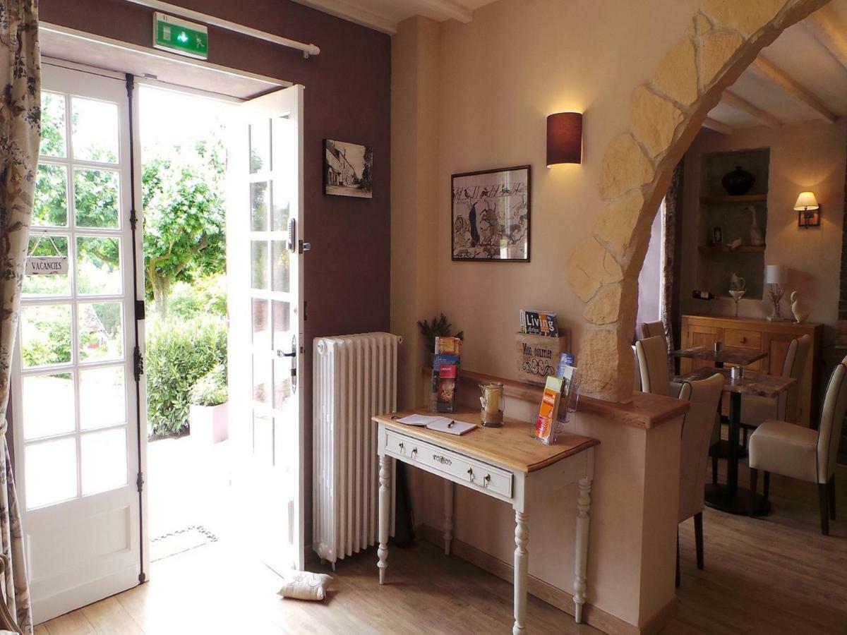 Le Montaigne Bed & Breakfast Saint-Alvere ภายนอก รูปภาพ